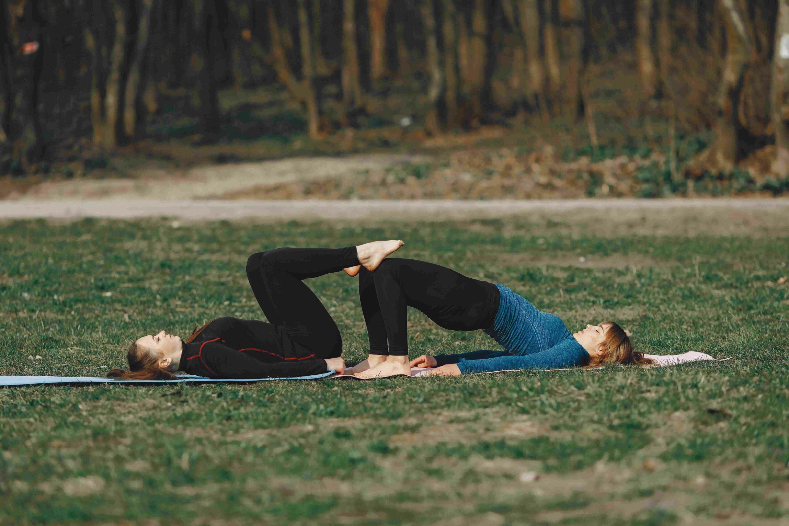 Couple's Yoga Poses: 23 Easy, Medium, Hard Yoga Poses For Two People in  2024 | Couples yoga poses, Couples yoga, Partner yoga poses