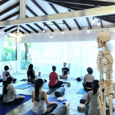 新加坡最佳200 小时瑜伽教师培训- YTT 证书课程
